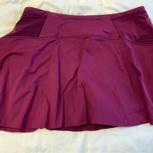 🎾 Athleta Tennis Skirt | Magenta | Large
Excellent condition smoke free home